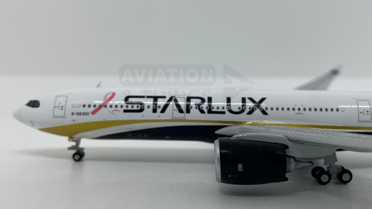 Starlux Airlines (Pink Ribbon) Airbus A330-900NEO Highly Detailed 1/400 Diecast Aircraft Model