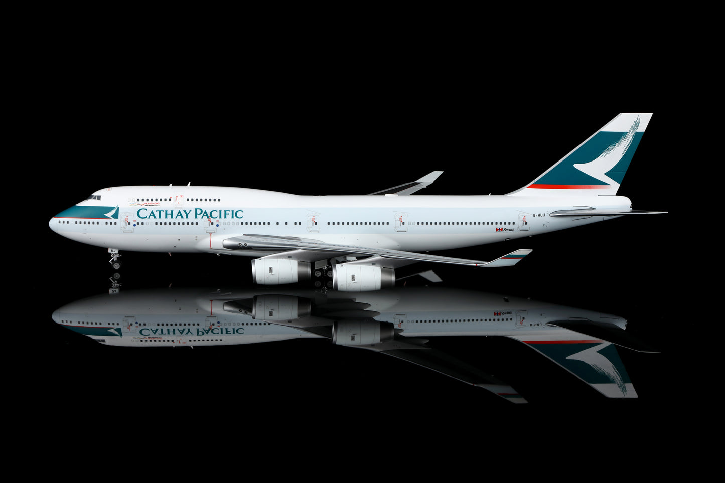 Cathay Pacific Airways Boeing 747-400 Highly Detailed 1/200 Diecast Aircraft Model