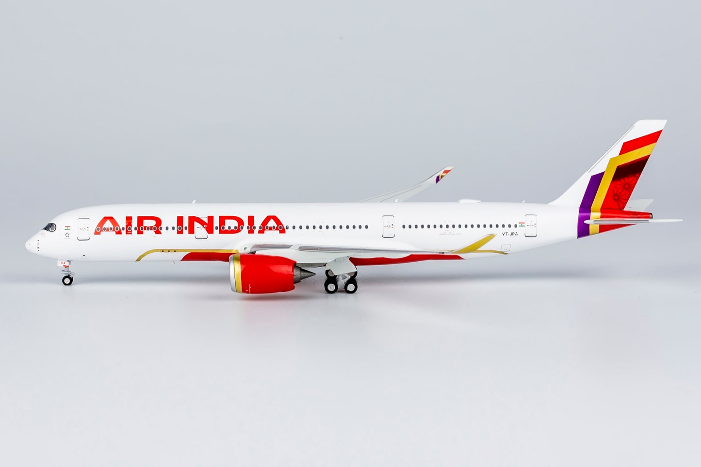 Air India Airbus A350-900XWB "Ultimate Edition" Highly Detailed Diecast Aircraft Model in 1/400 Scale