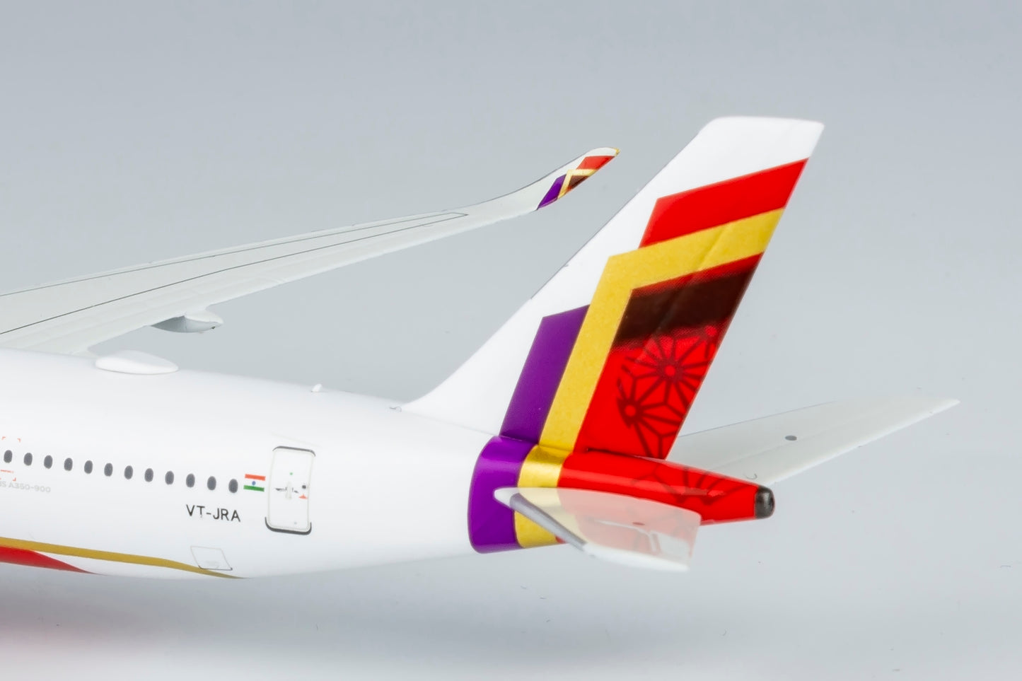 Air India Airbus A350-900XWB "Ultimate Edition" Highly Detailed Diecast Aircraft Model in 1/400 Scale