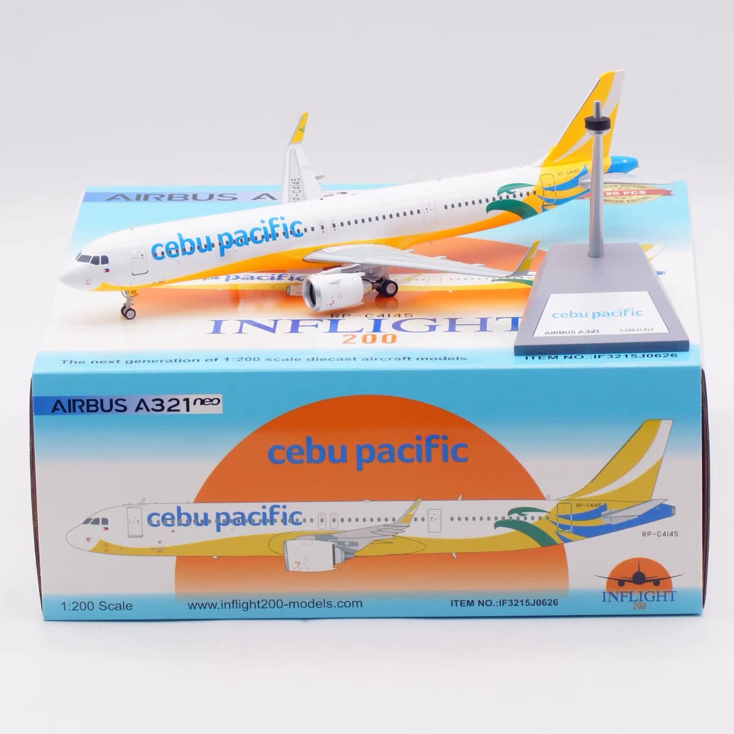 [PRE-ORDER] Cebu Pacific Airbus A321-271NEO Highly Detailed Diecast Aircraft Model in 1/200 Scale