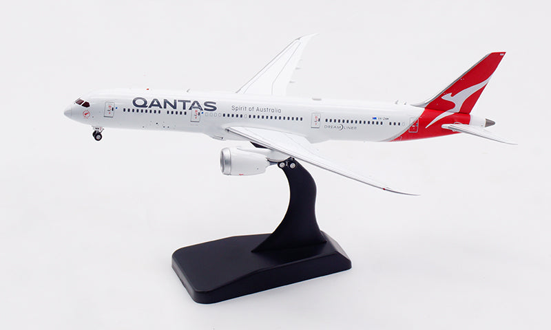 Qantas Airways Boeing 787-9 Dreamliner Highly Detailed Diecast Aircraft Model in 1/400 Scale