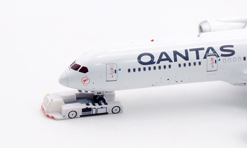Qantas Airways Boeing 787-9 Dreamliner Highly Detailed Diecast Aircraft Model in 1/400 Scale