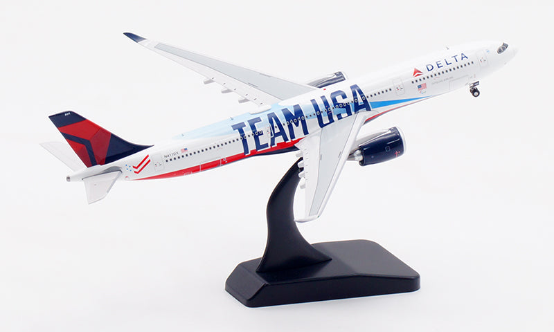 Delta Airlines "Team USA" Airbus A330-900NEO Highly Detailed Diecast Aircraft Model in 1/400 Scale