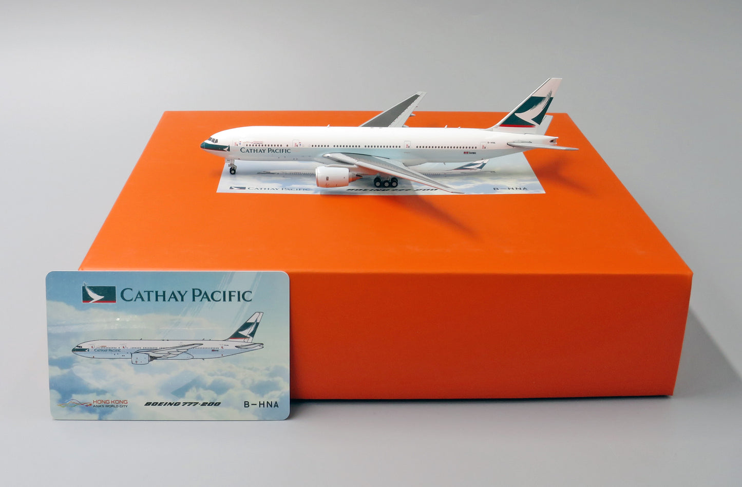 Cathay Pacific Airways Boeing 777-200 Highly Detailed Diecast Aircraft Model in 1/400 Scale