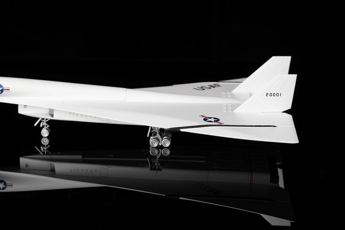 United States Air Force "USAF" North American XB-70 Valkyrie Highly Detailed 1/200 Diecast Aircraft Model