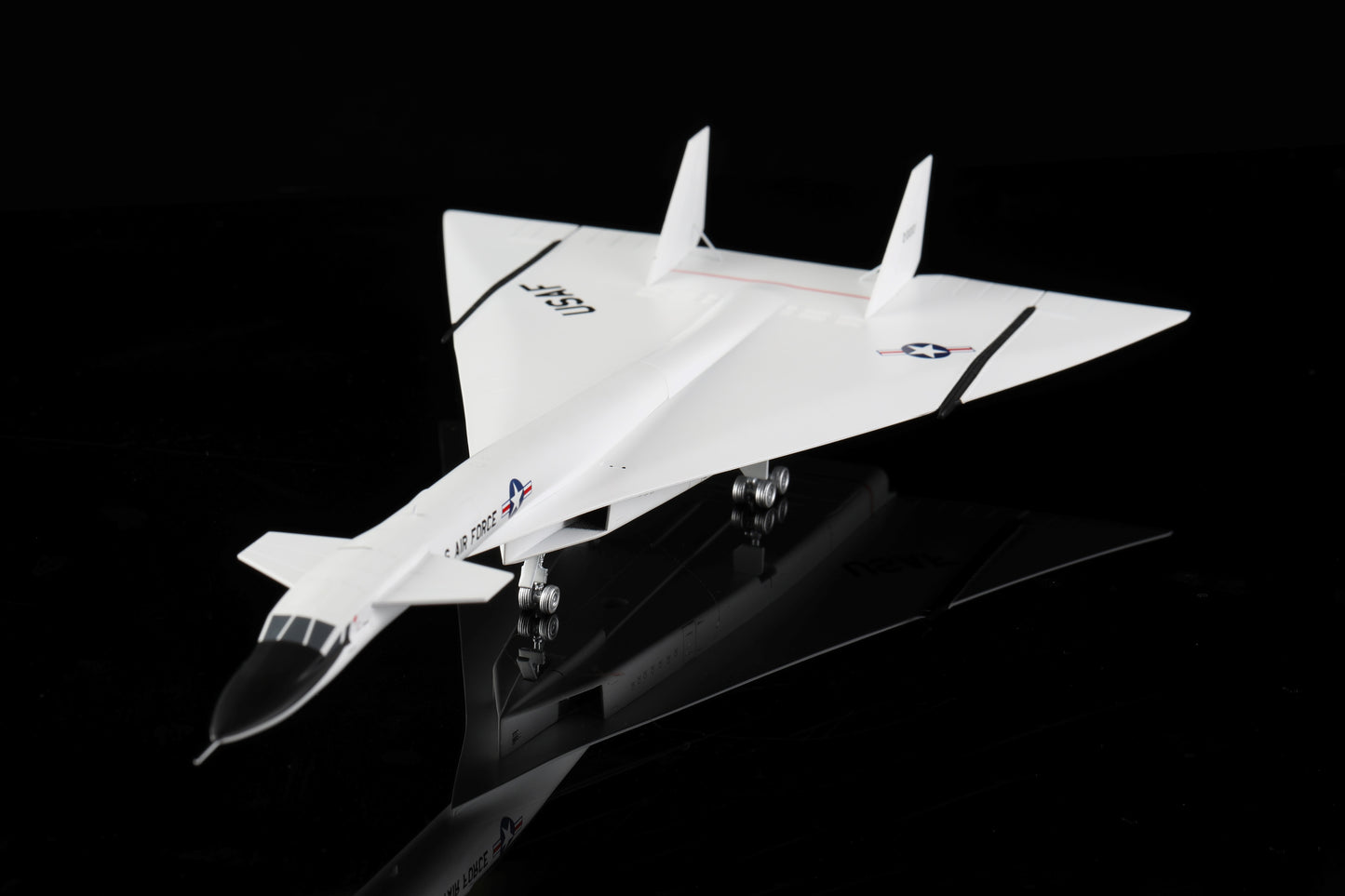 United States Air Force "USAF" North American XB-70 Valkyrie Highly Detailed 1/200 Diecast Aircraft Model