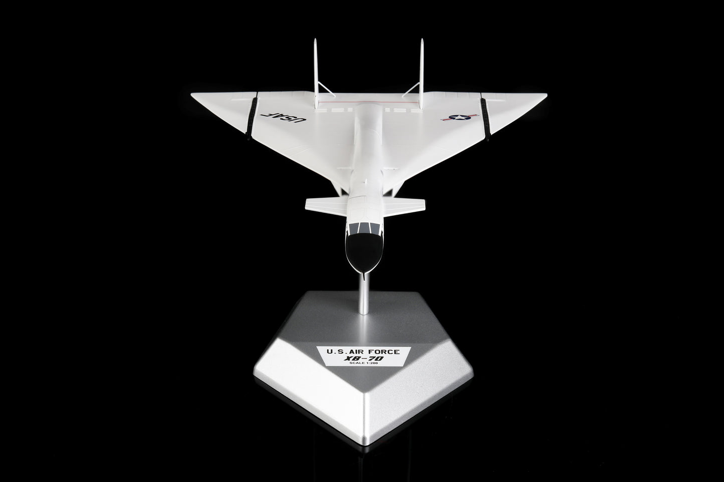 United States Air Force "USAF" North American XB-70 Valkyrie Highly Detailed 1/200 Diecast Aircraft Model