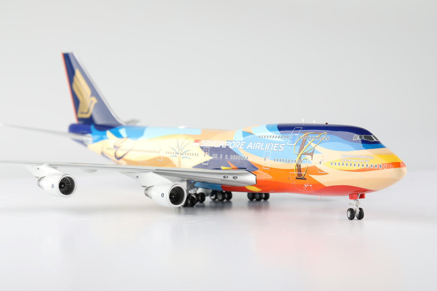 Singapore Airlines "Tropical Mega Top" Boeing 747-400 Highly Detailed 1/200 Diecast Aircraft Model