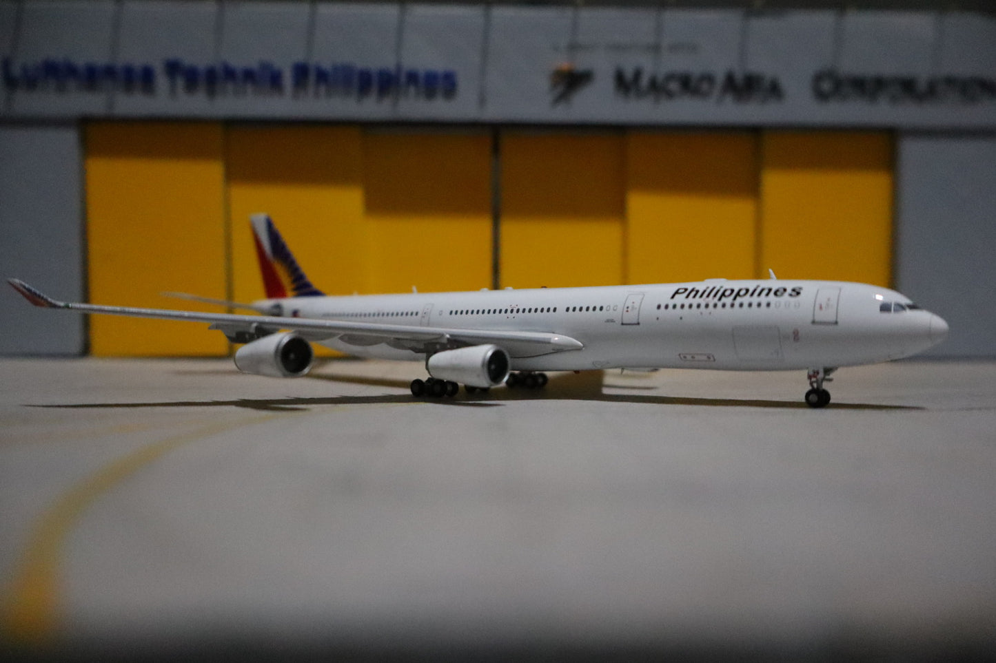 [Philippines Exclusive] Philippine Airlines Airbus A340-343X "Shepherd One" Diecast Aircraft Model in 1/400 Scale