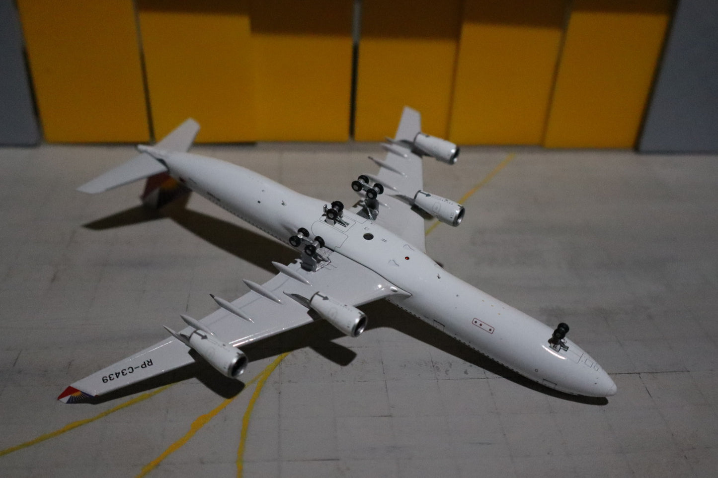 [Philippines Exclusive] Philippine Airlines Airbus A340-343X "Shepherd One" Diecast Aircraft Model in 1/400 Scale