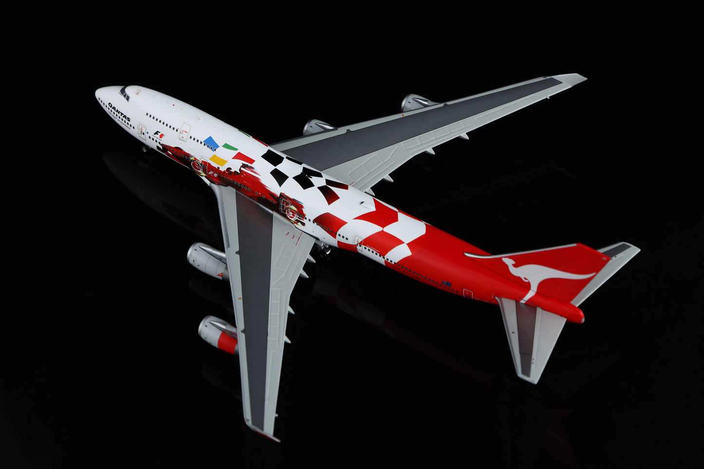 Qantas Airways Boeing 747-400 "F1 2000 Australian Grand Prix" Highly Detailed 1/400 Diecast Aircraft Model