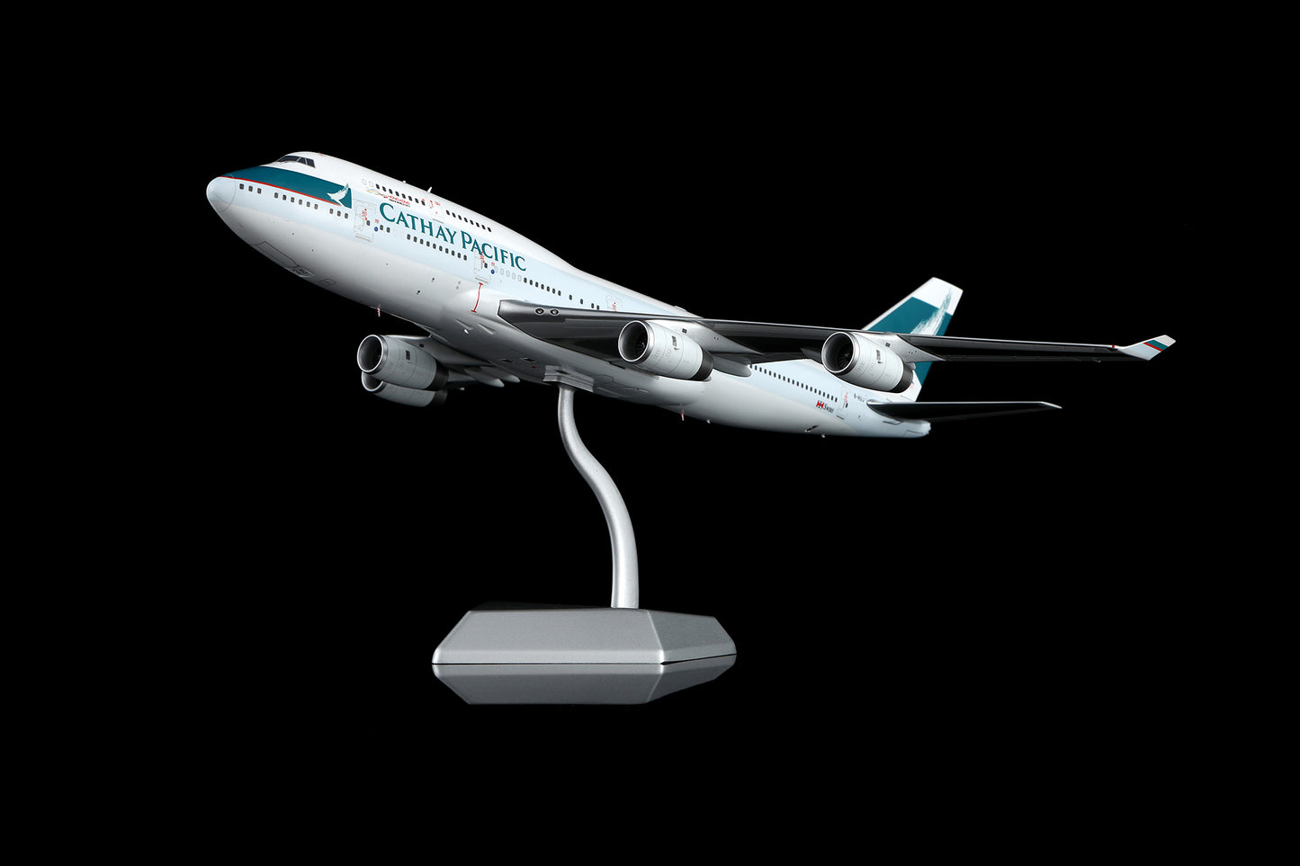 Cathay Pacific Airways Boeing 747-400 Highly Detailed 1/200 Diecast Aircraft Model