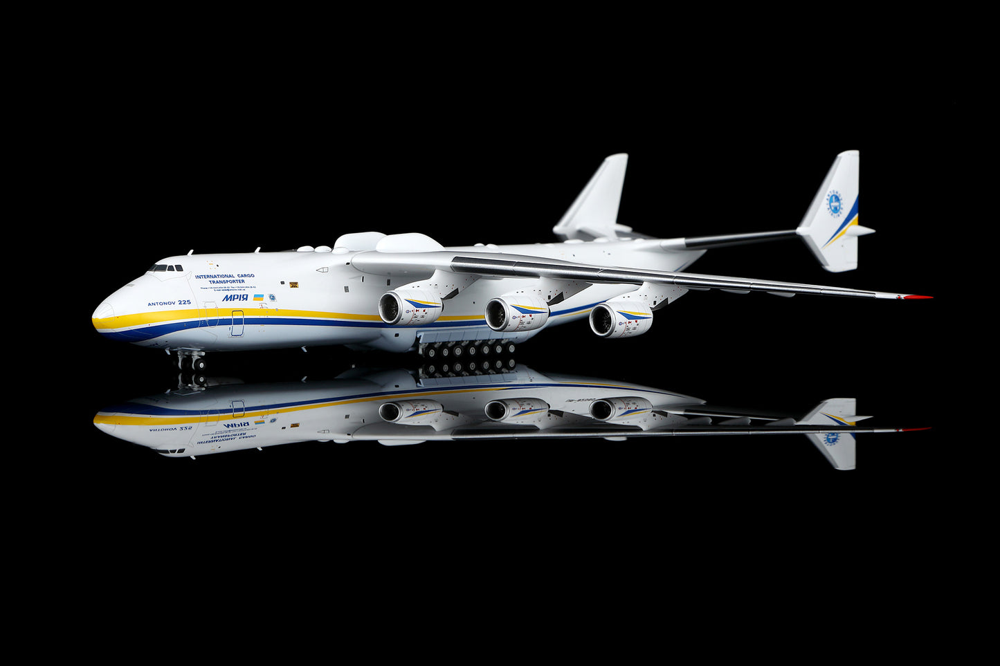 Antonov Airlines Antonov AN-225 "Mriya" Highly Detailed 1/400 Diecast Aircraft Model