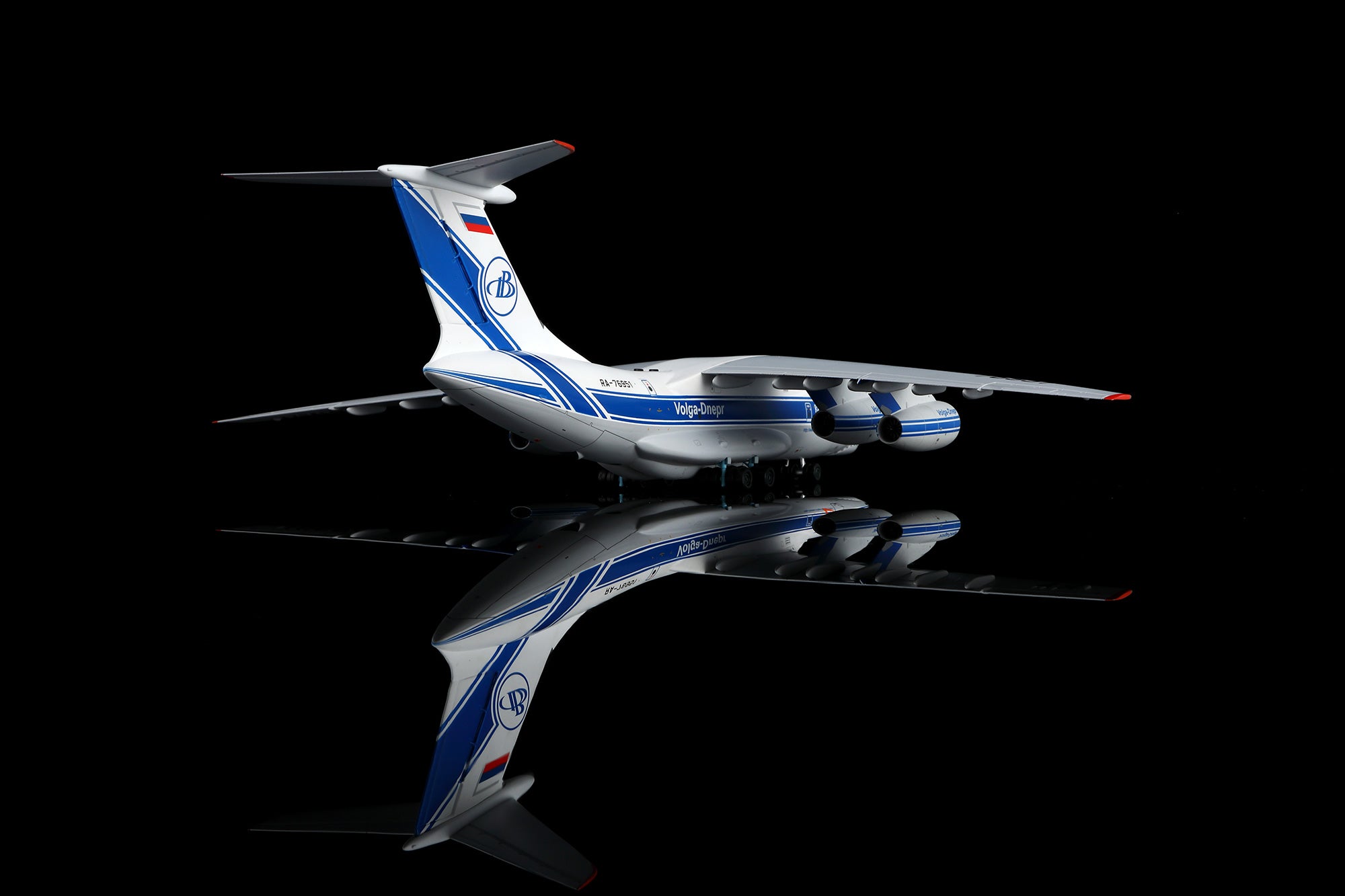 Volga-Dnepr Airlines Ilyushin Il-76 