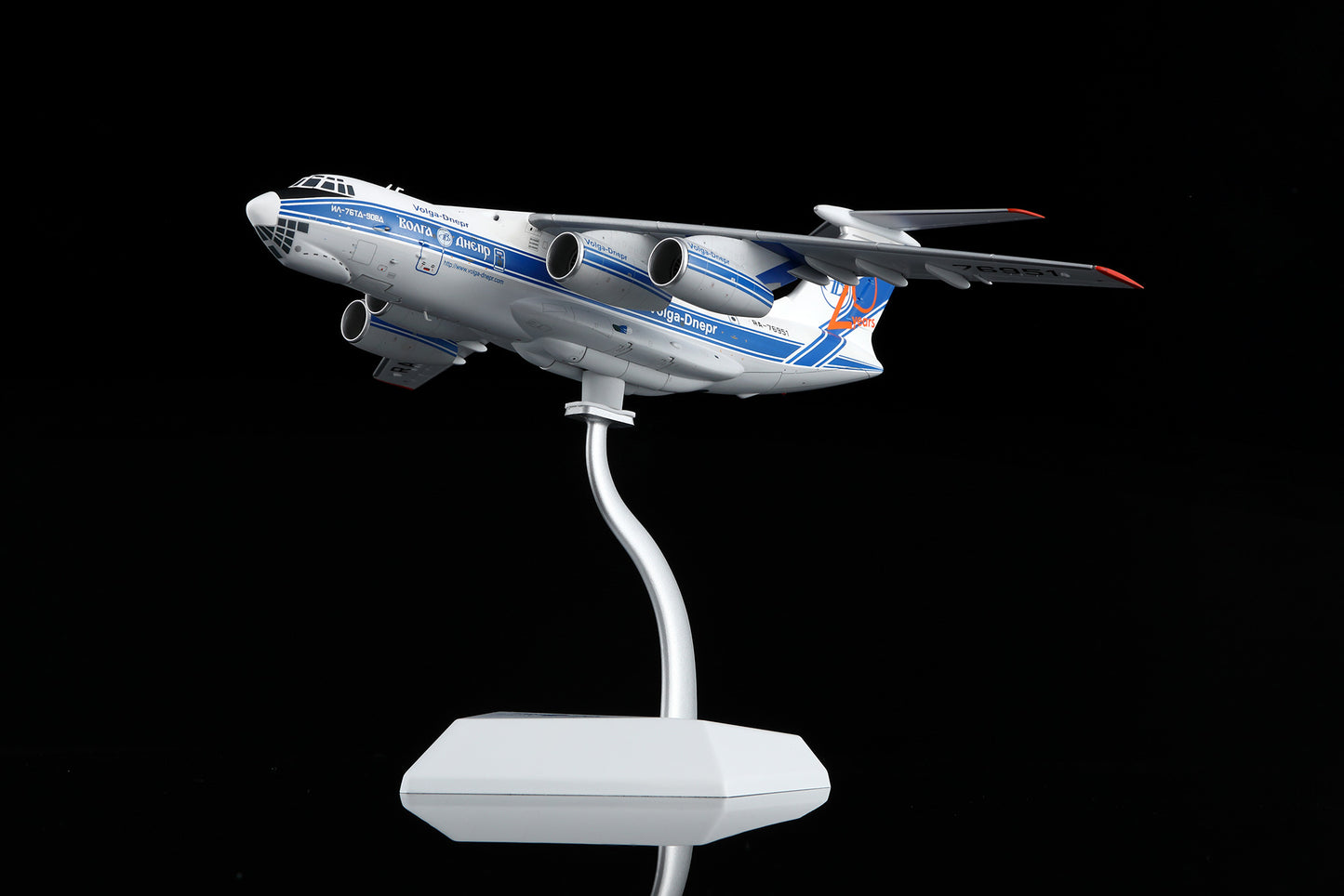 Volga-Dnepr Airlines Ilyushin Il-76 "20 Years" Highly Detailed Diecast Aircraft Model in 1/200 Scale