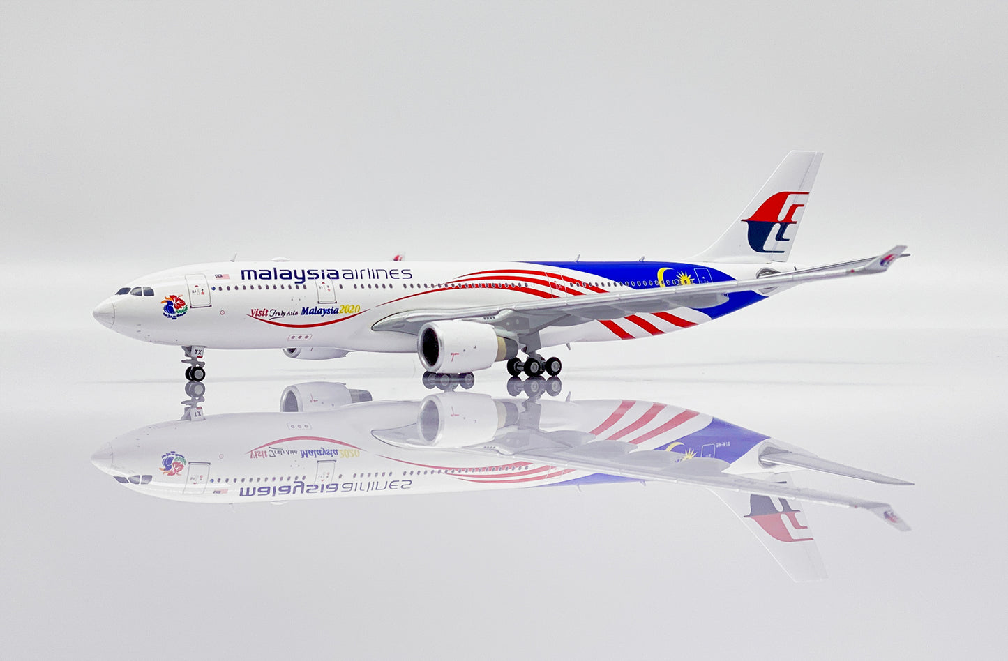 Malaysian Airlines "Negaraku" Airbus A330-200 Highly Detailed 1/400 Diecast Aircraft Model