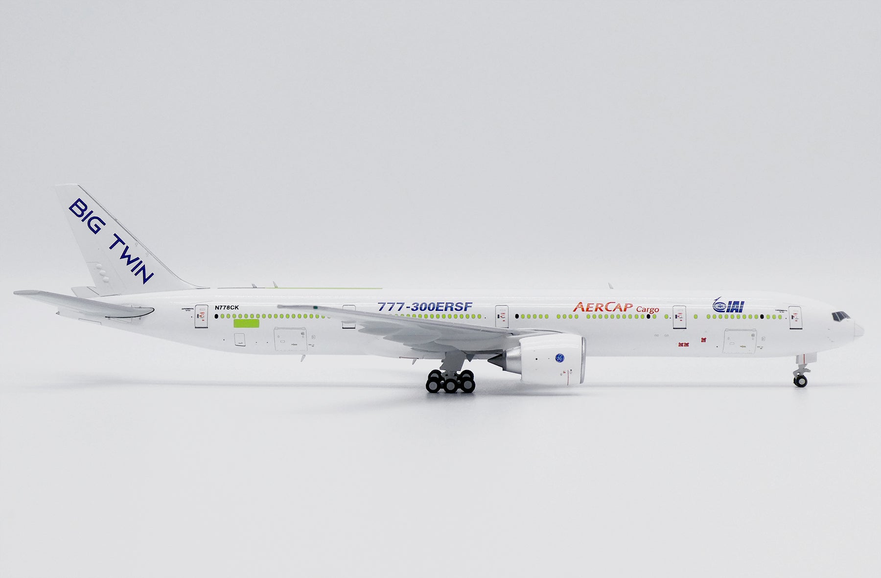 KALITTA AIR 777F スケール1:200 未開封 KALITTA AIR 777F スケール1:200 未開封 KALITTA AIR 777F