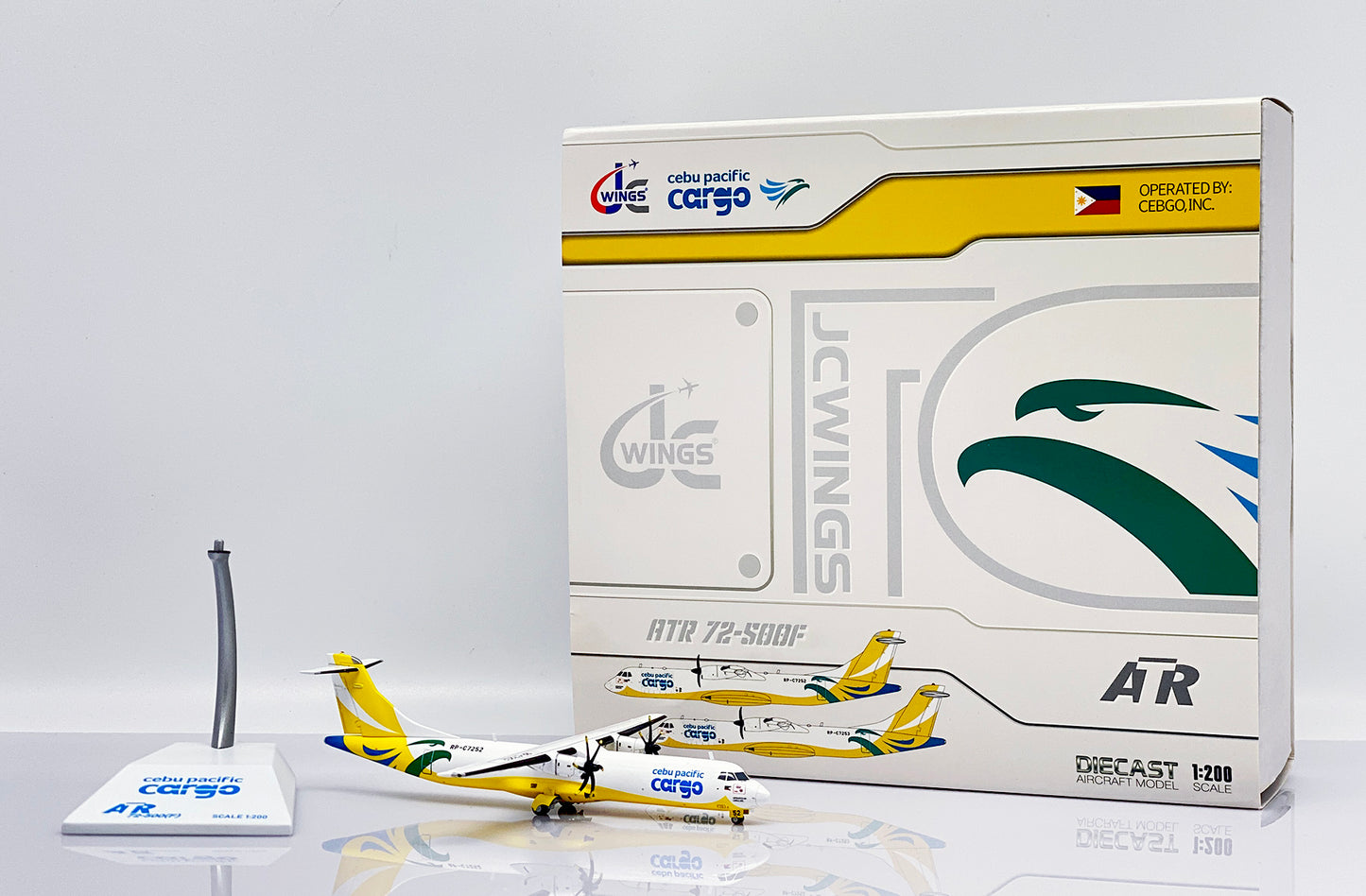 Cebu Pacific Cargo - CebGo ATR 72-500F Highly Detailed Diecast Aircraft Model in 1/200 Scale