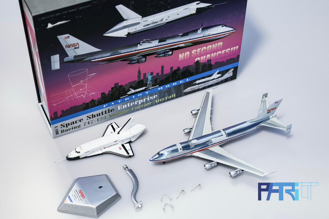 [PRE-ORDER] NASA Boeing 747-123 (SCA) "Polished American Livery" - N905NA and Rockwell Space Shuttle Orbiter "Enterprise" - OV-101 Highly Detailed 1/400 Diecast Aircraft Model