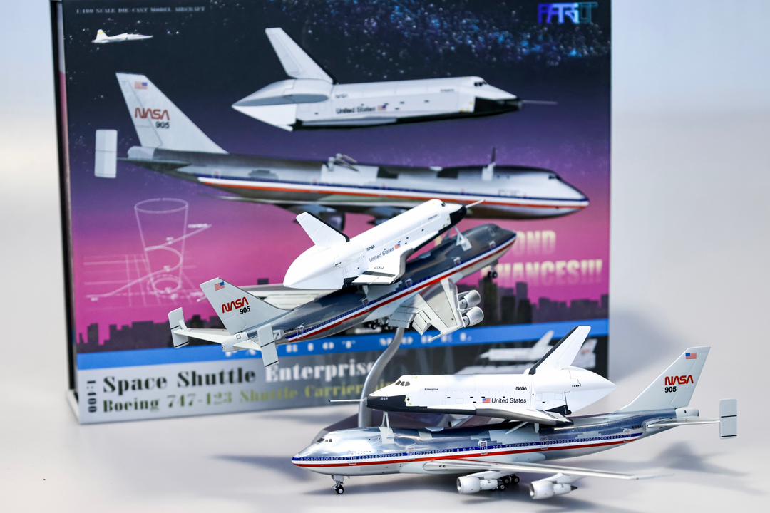 [PRE-ORDER] NASA Boeing 747-123 (SCA) "Polished American Livery" - N905NA and Rockwell Space Shuttle Orbiter "Enterprise" - OV-101 Highly Detailed 1/400 Diecast Aircraft Model